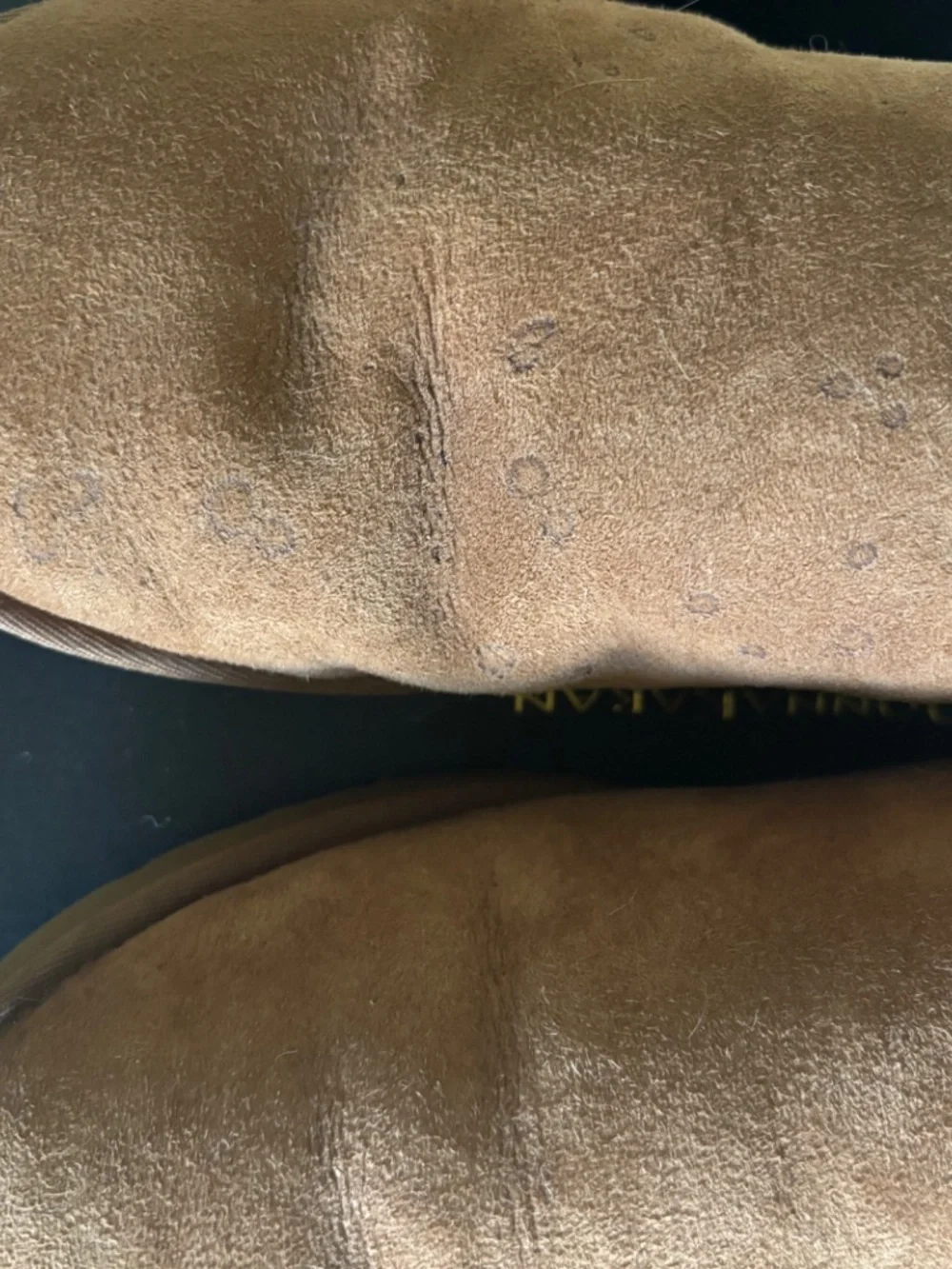Authentic UGGS Bailey Buttons women’s Size 9